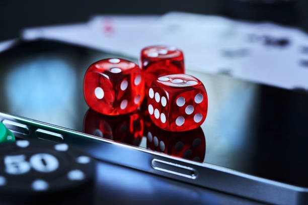 qqkartel mobile app interface showing sportsbook and live casino options